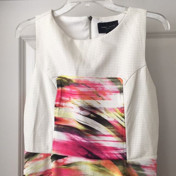 Romeo + Juliet Dress - Picture 4 of 7